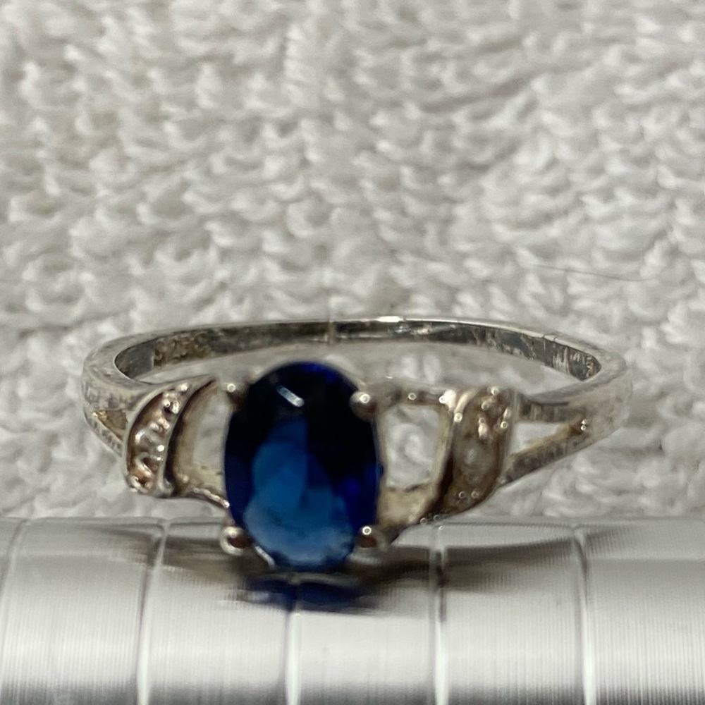 Sterling Silver 925 Ring With Simulated Stones - image 3